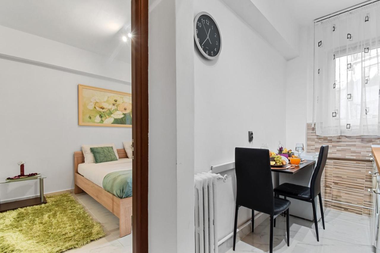 Central Studio Emerald Daire Bükreş Dış mekan fotoğraf